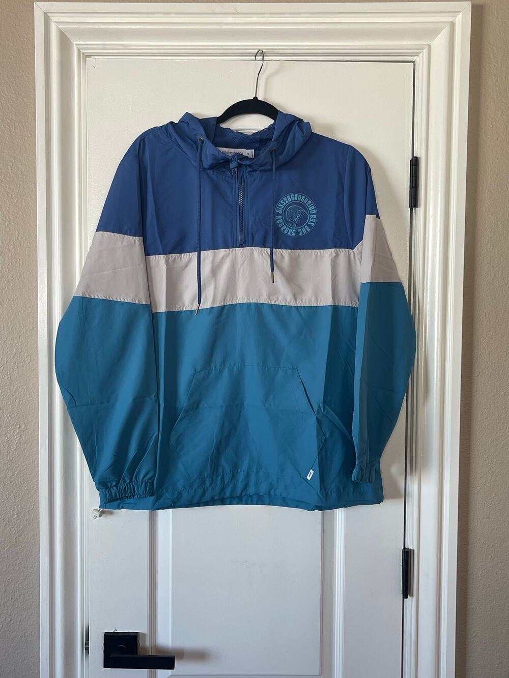 New Sisstrevolution Pacific Paradise windbreaker medium